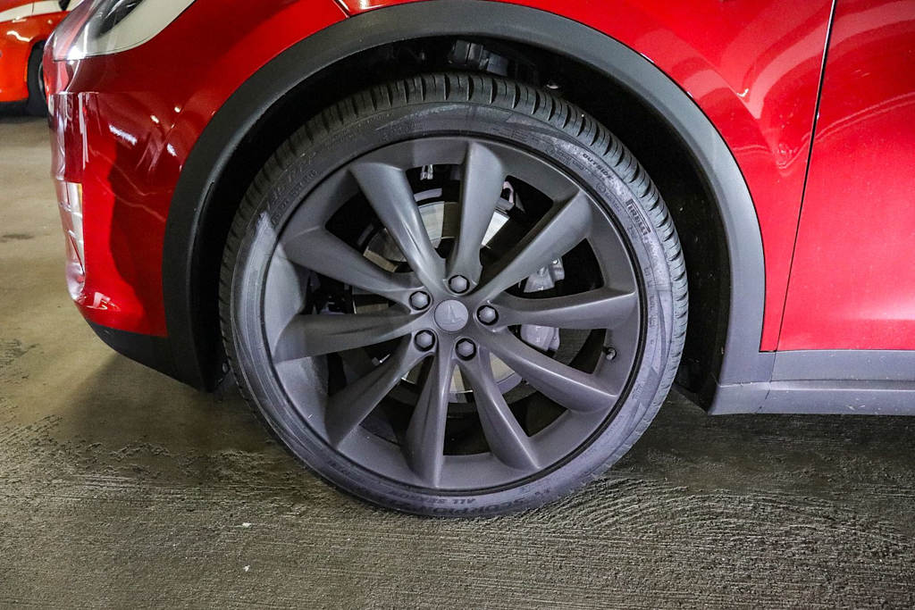 Thumbnail: 2018 Tesla Model X - 4