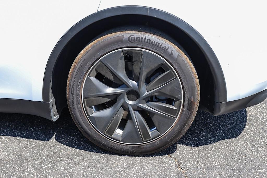 Thumbnail: 2021 Tesla Model Y - 11