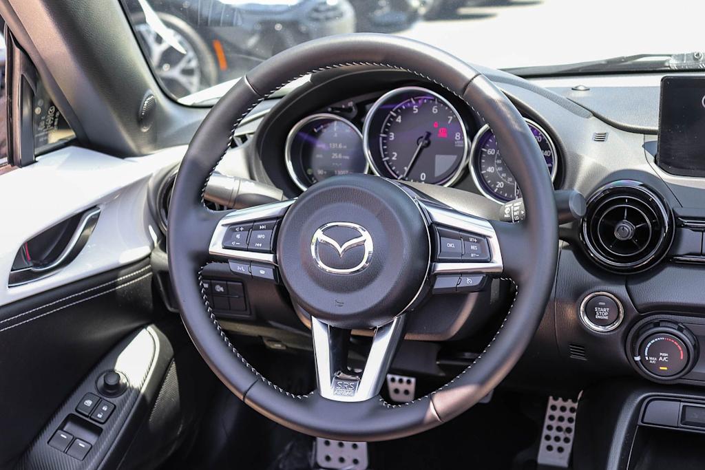Thumbnail: 2024 Mazda MX-5 Miata - 12