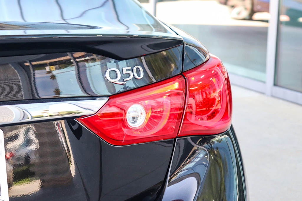 Thumbnail: 2015 INFINITI Q50 - 12