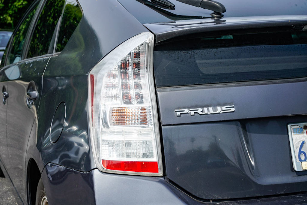 Thumbnail: 2010 Toyota Prius - 5