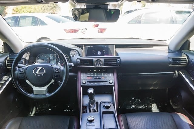 2020 Lexus IS 300 2