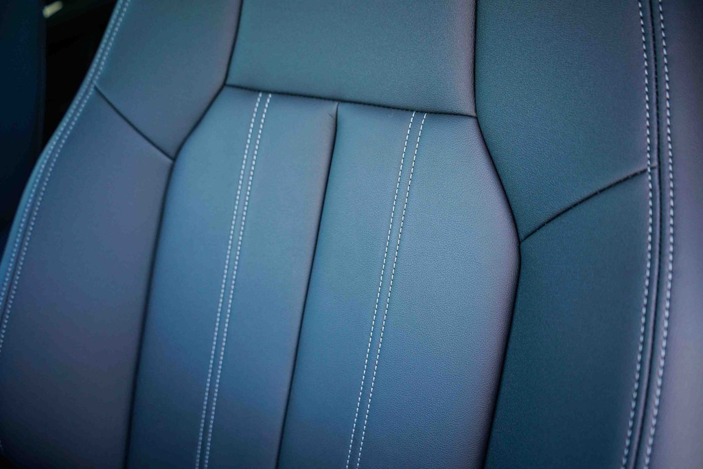 Thumbnail: 2025 Audi Q6 e-tron - 26