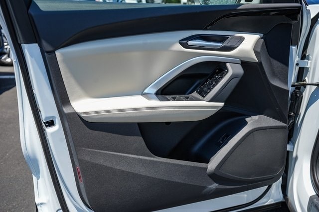 Thumbnail: 2025 Audi Q5 - 31