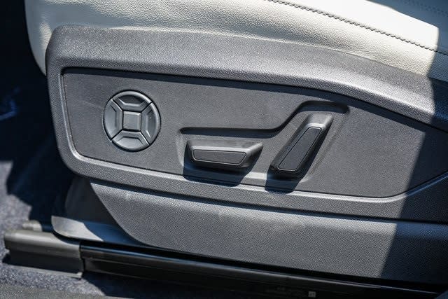 Thumbnail: 2025 Audi Q5 - 32