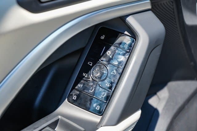 Thumbnail: 2025 Audi Q5 - 33