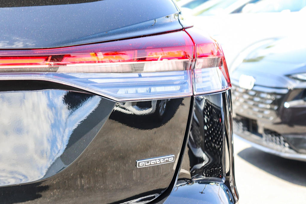 Thumbnail: 2023 Audi Q4 e-tron - 23