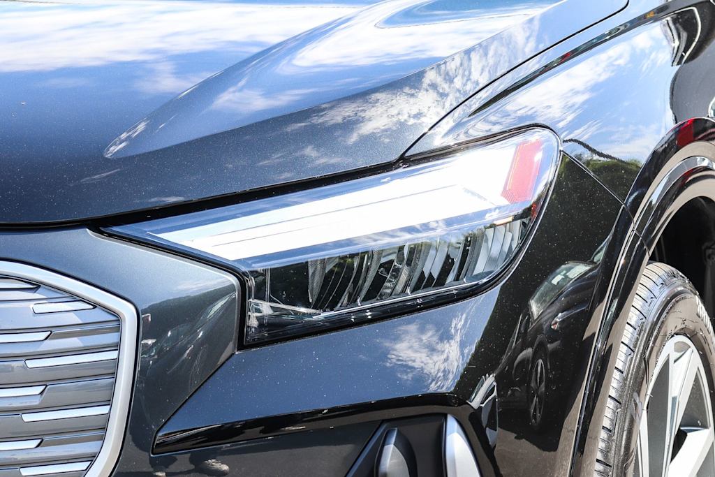 Thumbnail: 2023 Audi Q4 e-tron - 20