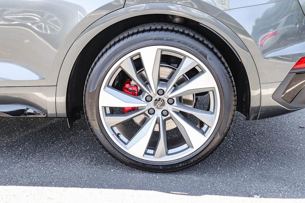 Thumbnail: 2024 Audi SQ5 - 21