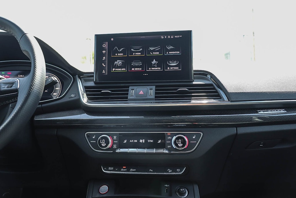 Thumbnail: 2024 Audi SQ5 - 12