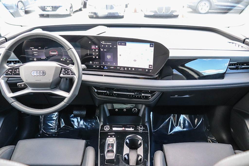 Thumbnail: 2025 Audi Q6 e-tron - 2