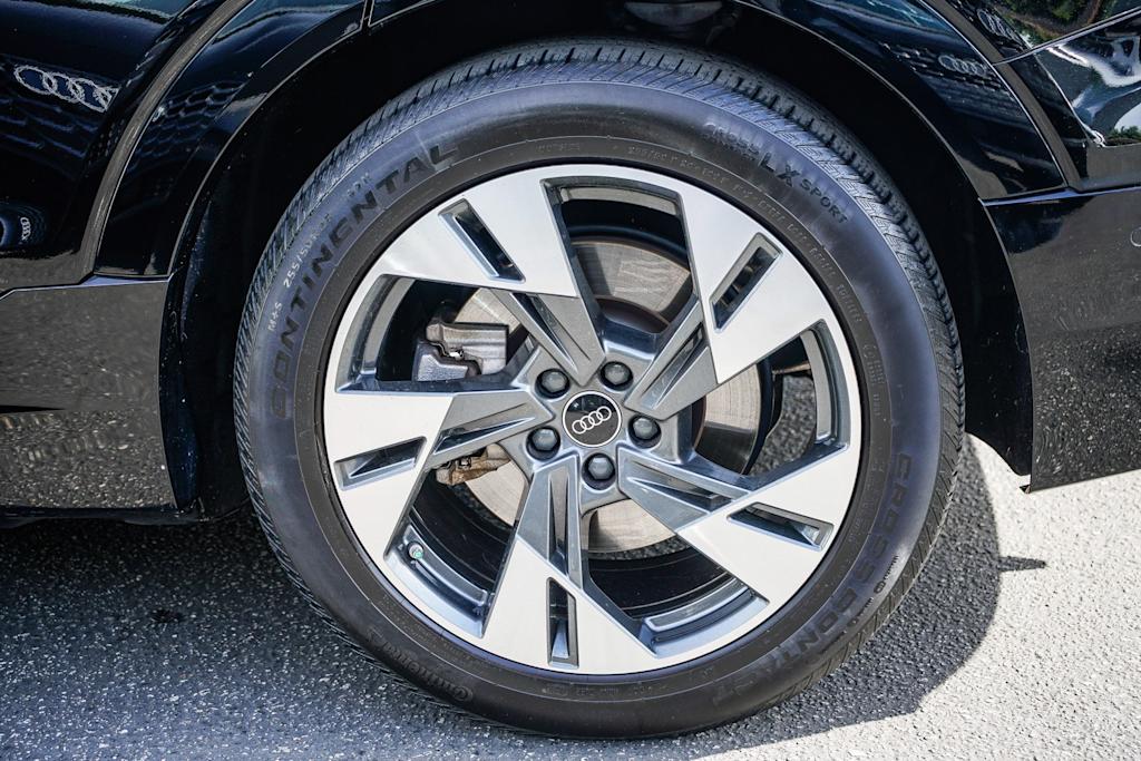 Thumbnail: 2023 Audi e-tron - 7