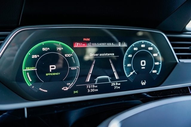 2023 Audi e-tron Premium Plus 27
