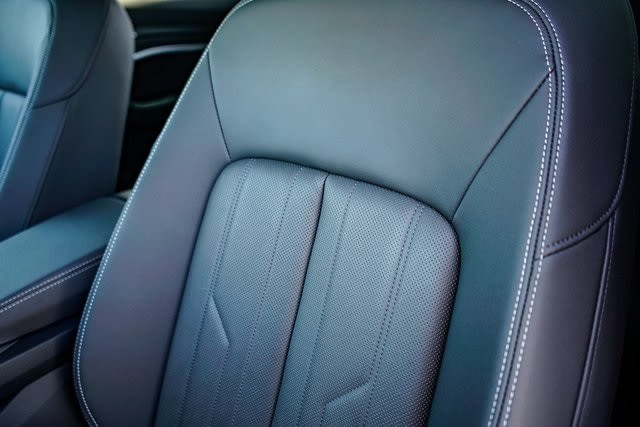 2023 Audi e-tron Premium Plus 28