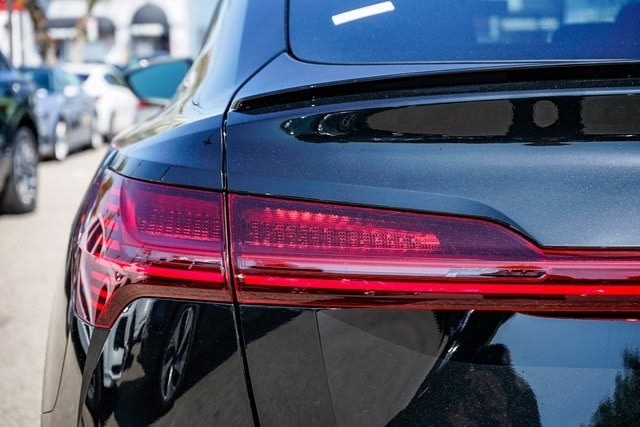 2023 Audi e-tron Premium Plus 21