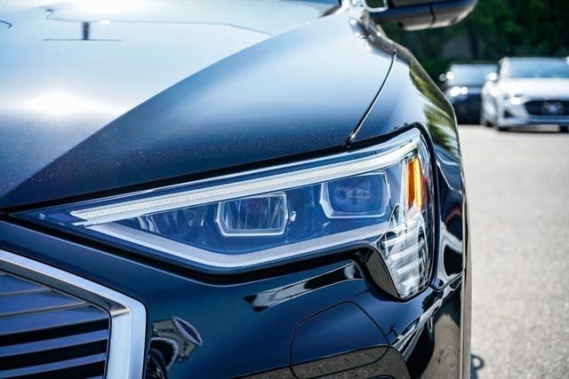 2023 Audi e-tron Premium Plus 19