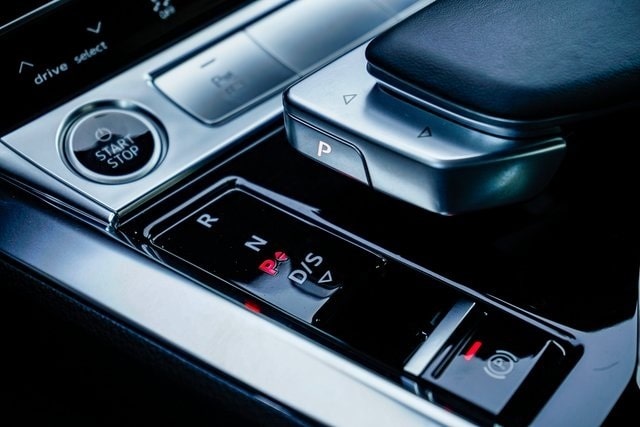 2023 Audi e-tron Premium Plus 14