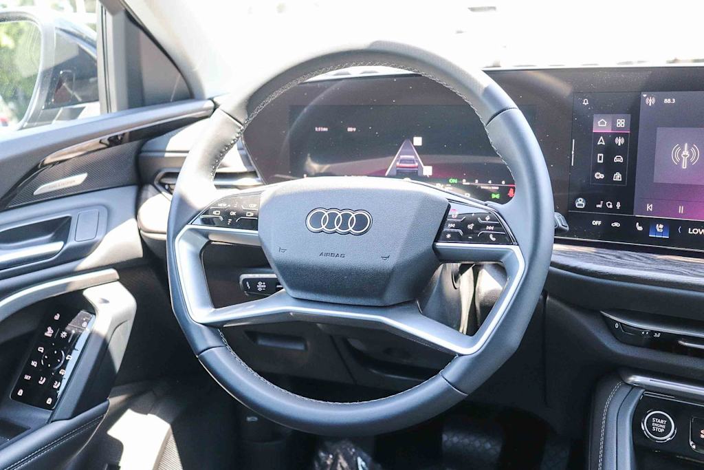Thumbnail: 2025 Audi Q5 - 9