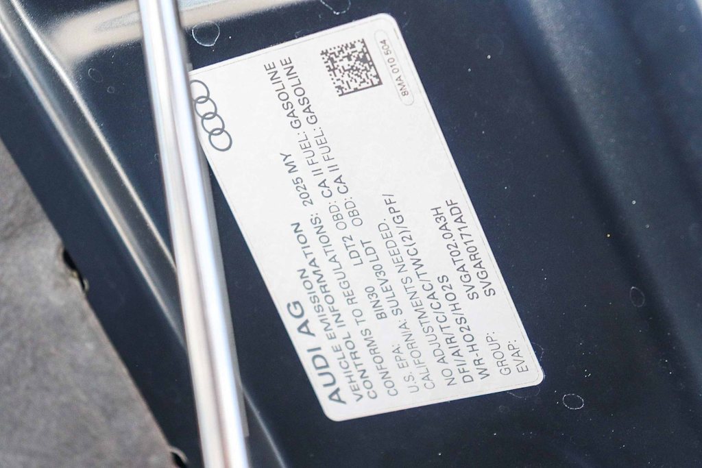 Thumbnail: 2025 Audi Q5 - 15