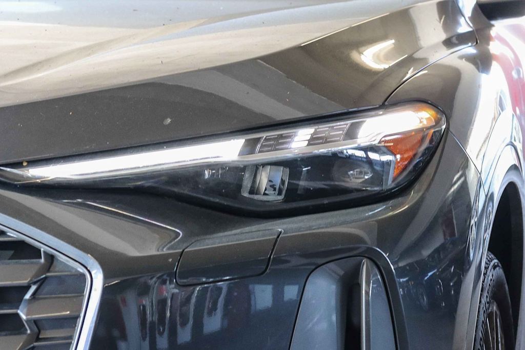 Thumbnail: 2025 Audi Q5 - 10