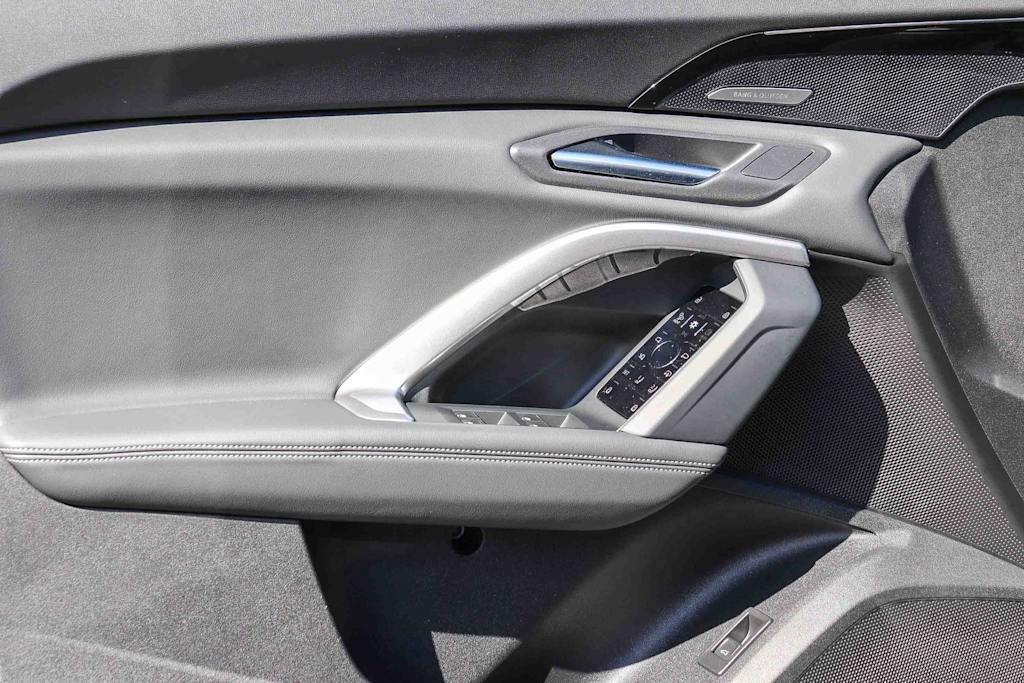 Thumbnail: 2025 Audi Q5 - 29