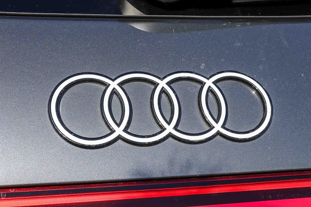 Thumbnail: 2025 Audi Q5 - 23