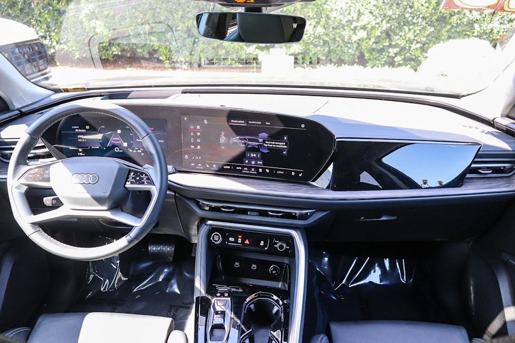 Thumbnail: 2025 Audi Q5 - 2