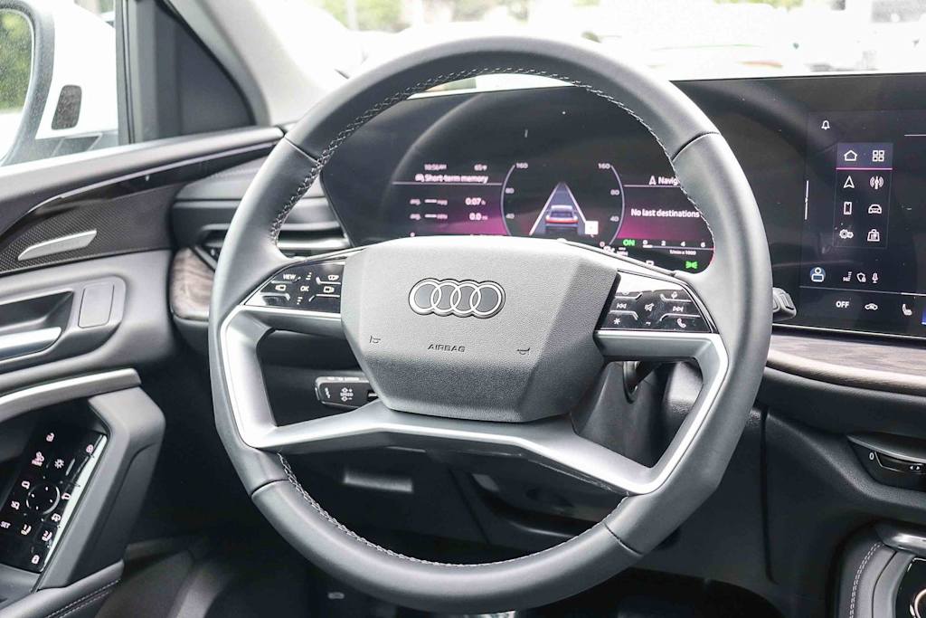 Thumbnail: 2025 Audi Q5 - 8