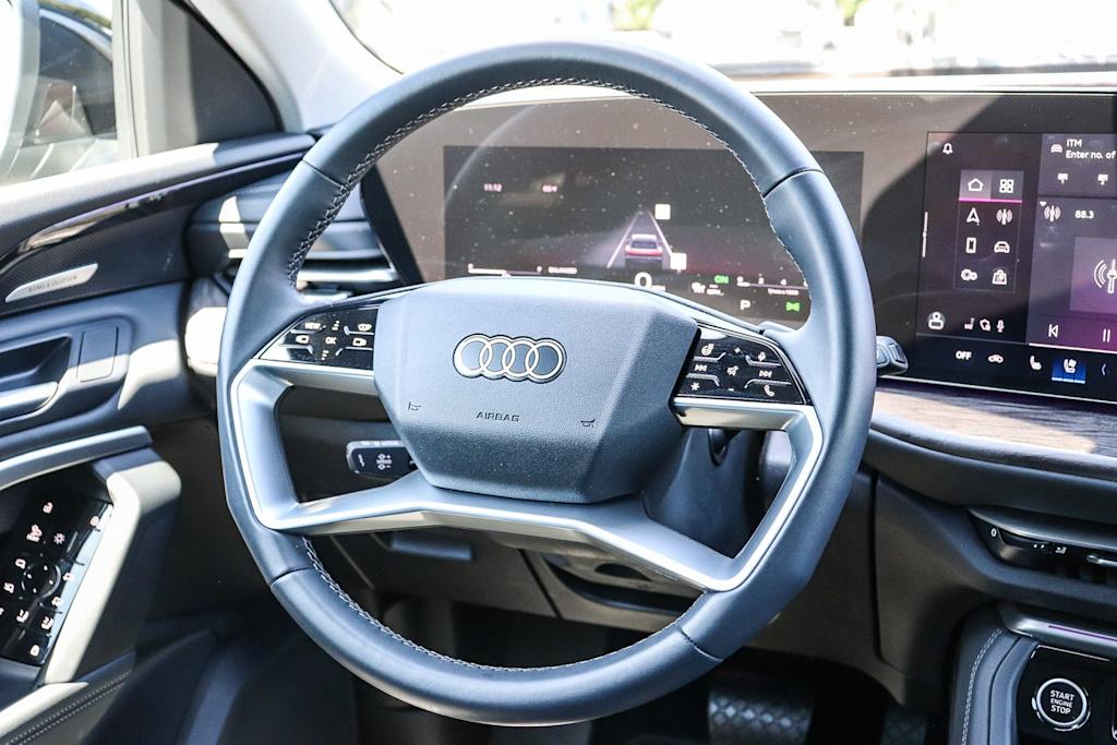 Thumbnail: 2025 Audi Q5 - 9