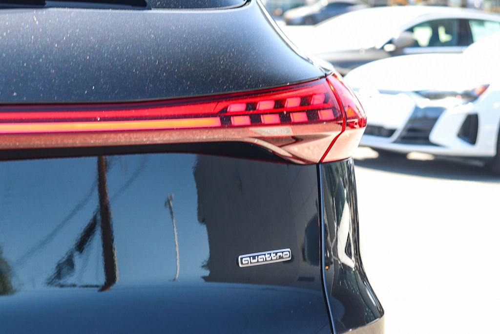 Thumbnail: 2025 Audi Q5 - 21