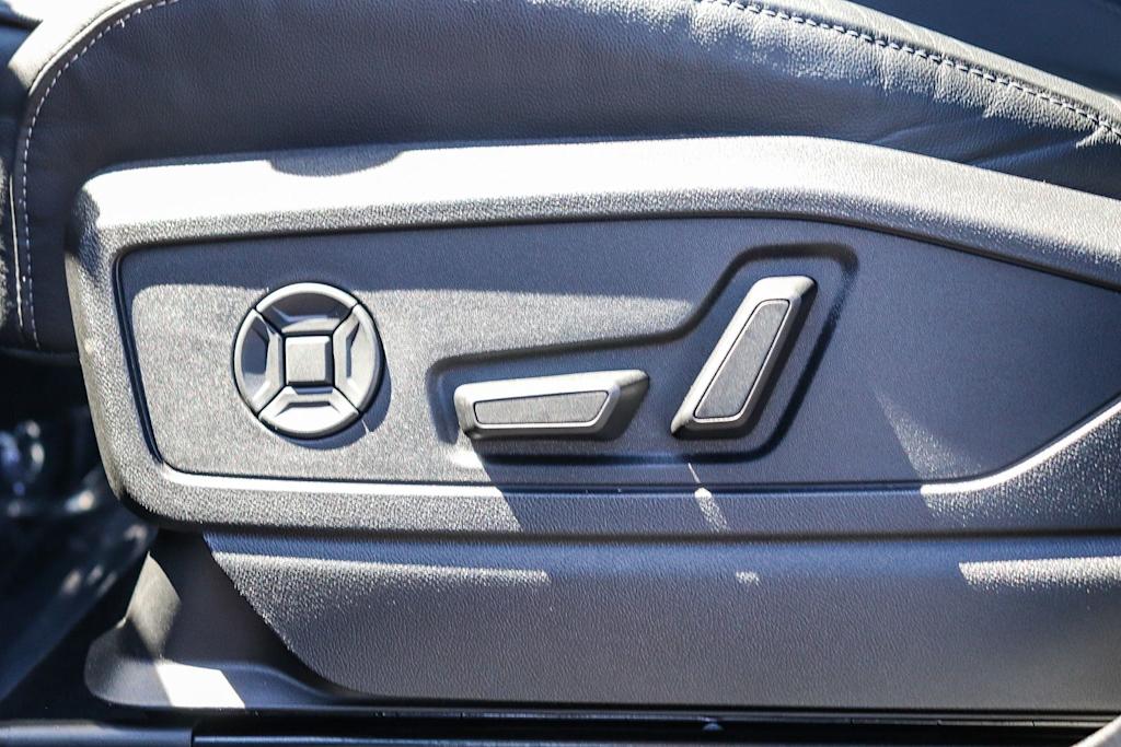 Thumbnail: 2025 Audi Q5 - 24