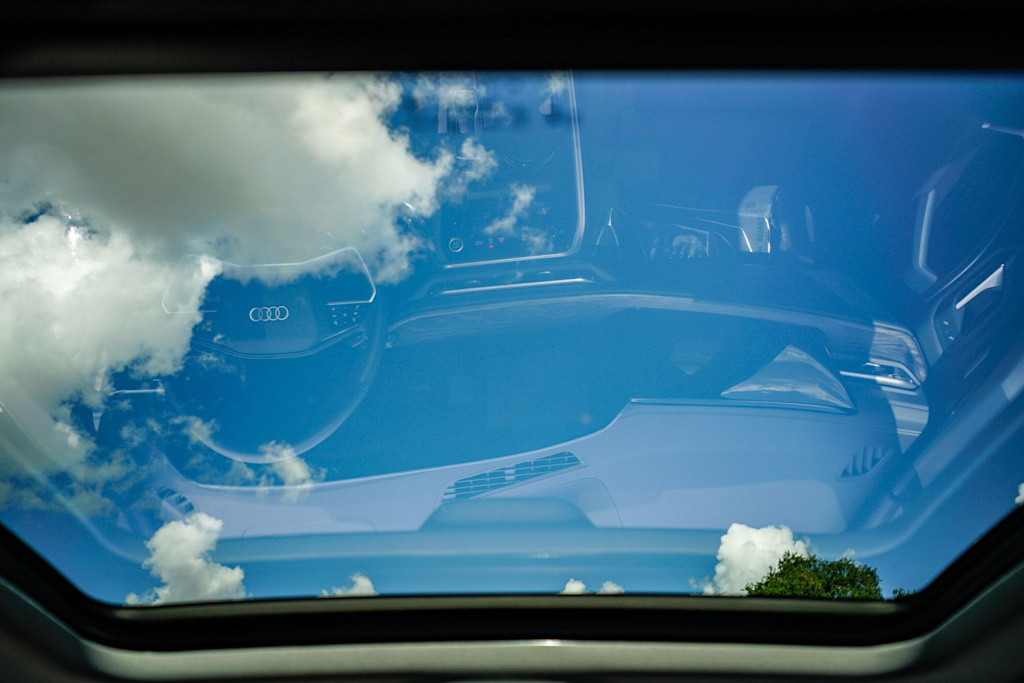 Thumbnail: 2025 Audi Q5 - 20