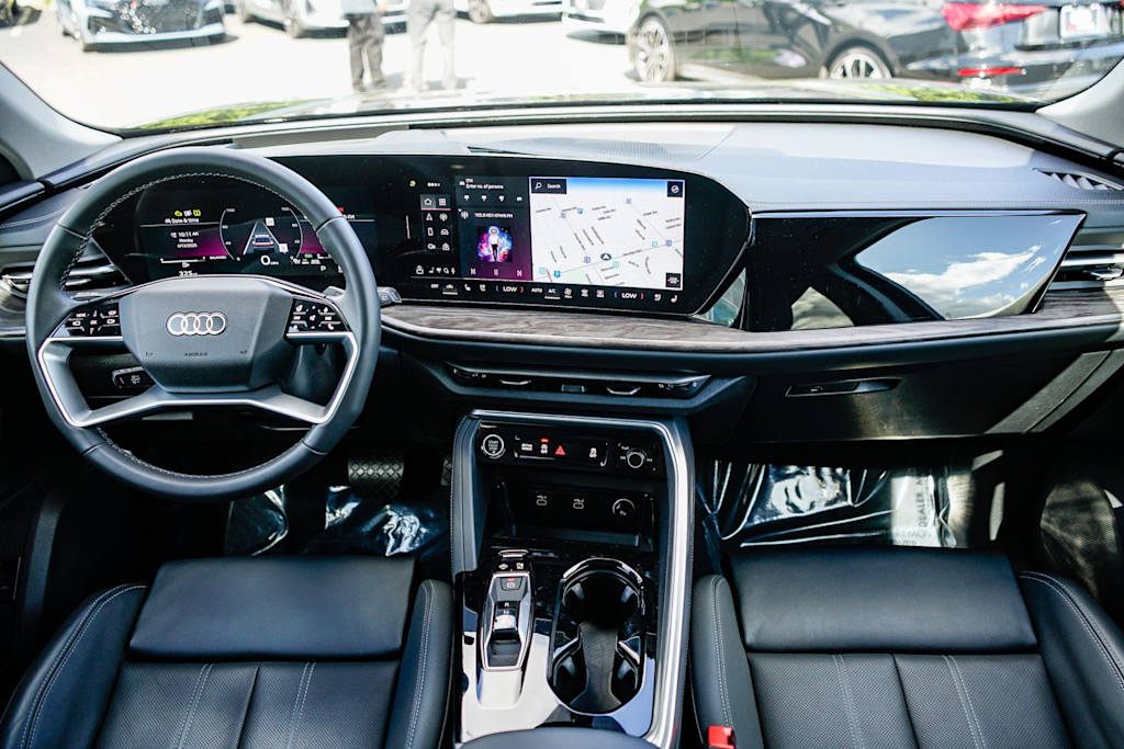 Thumbnail: 2025 Audi Q5 - 2