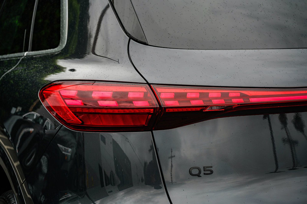 Thumbnail: 2025 Audi Q5 - 20