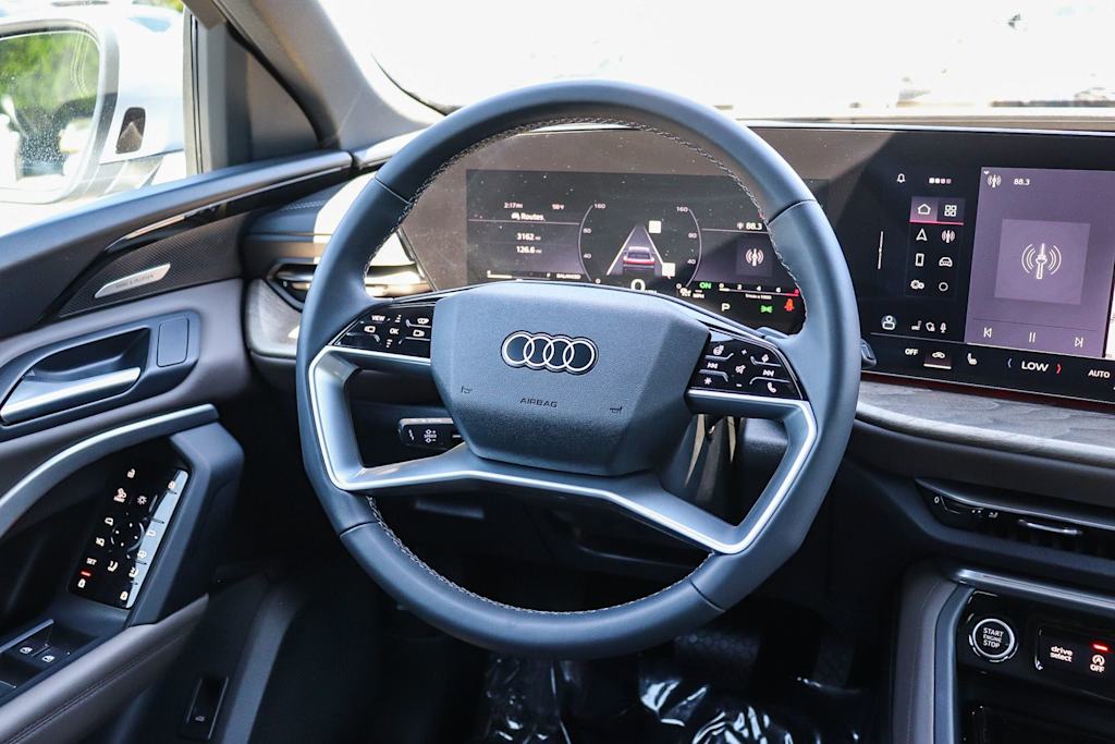 Thumbnail: 2025 Audi Q5 - 9