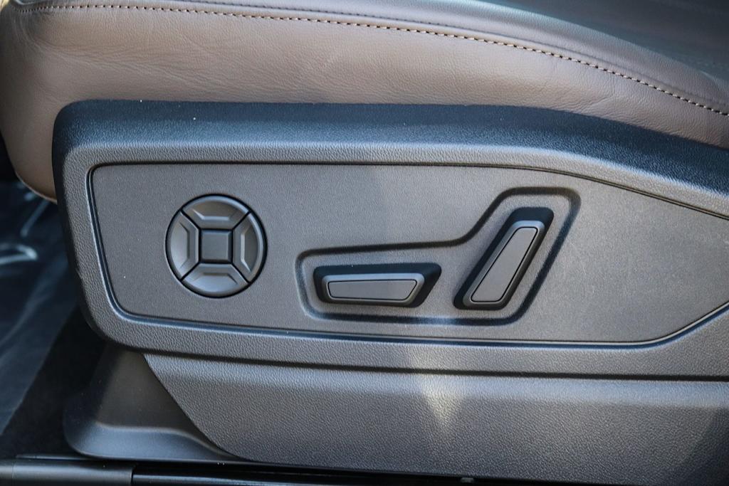 Thumbnail: 2025 Audi Q5 - 25