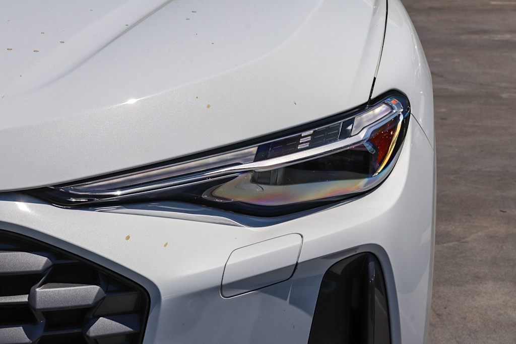 Thumbnail: 2025 Audi Q5 - 9