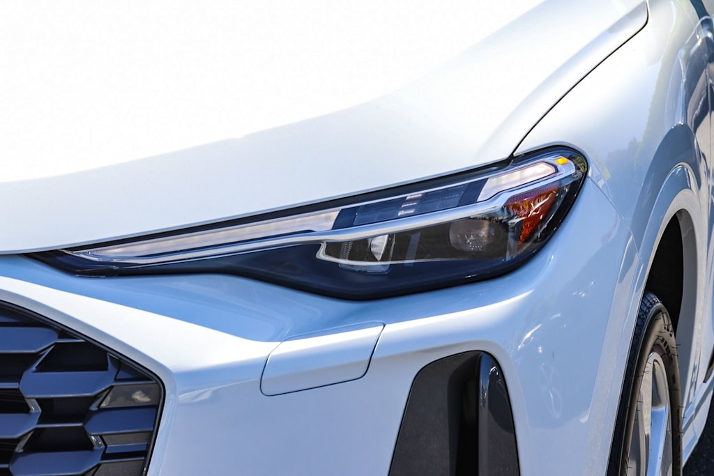 Thumbnail: 2025 Audi Q5 - 19