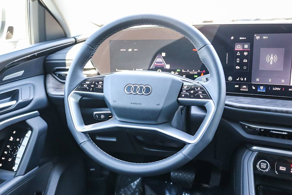 Thumbnail: 2025 Audi Q5 - 8