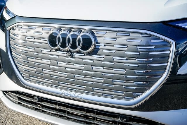 2024 Audi Q4 e-tron Premium 22