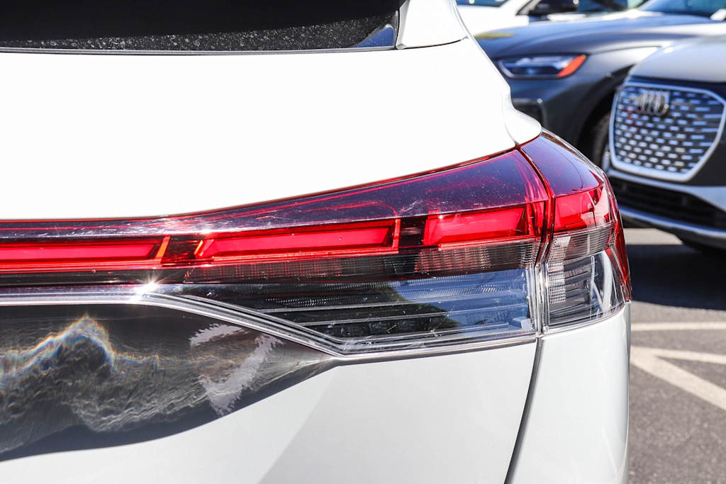 Thumbnail: 2023 Audi Q4 e-tron - 22