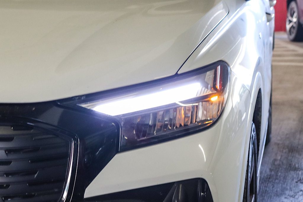 Thumbnail: 2023 Audi Q4 e-tron - 10