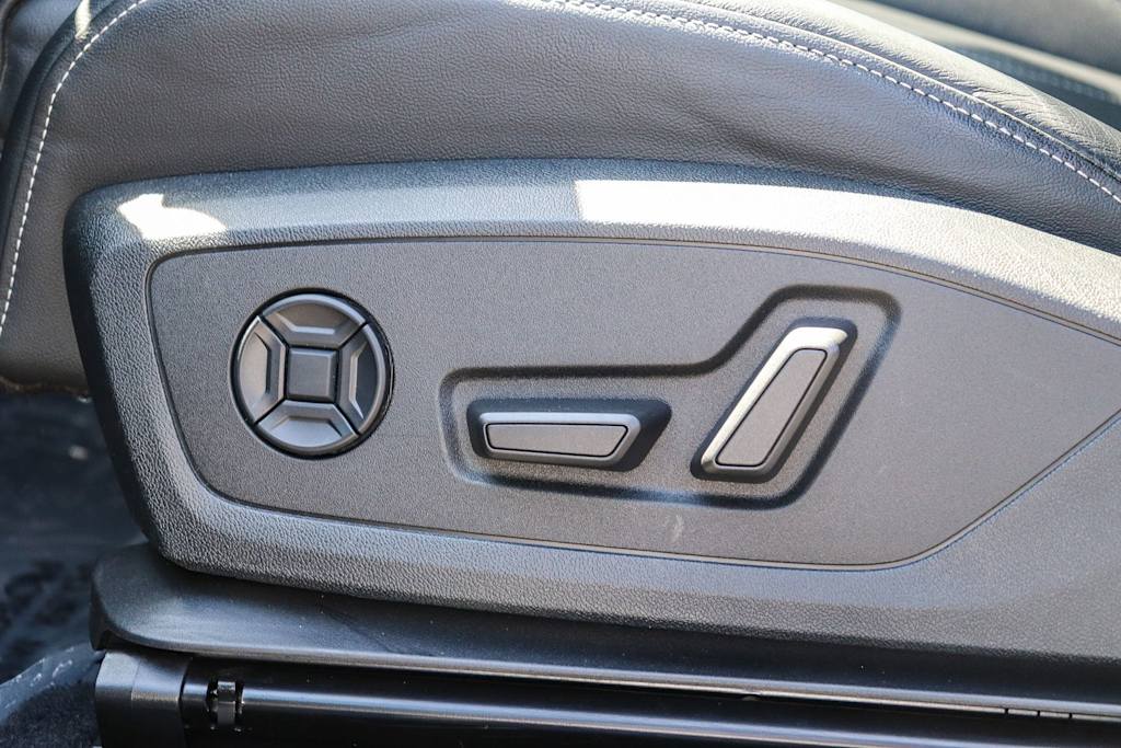 Thumbnail: 2023 Audi Q4 e-tron - 24