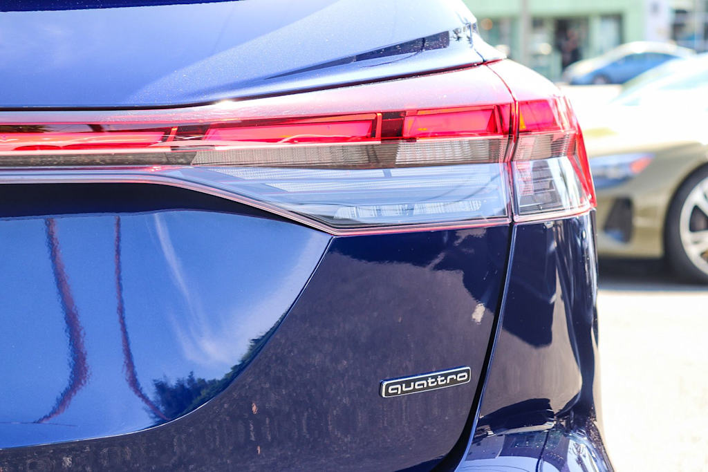 Thumbnail: 2023 Audi Q4 e-tron - 22