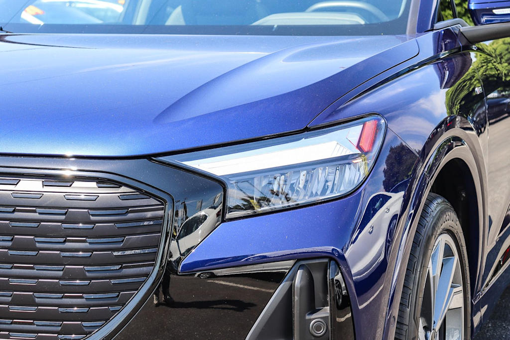Thumbnail: 2023 Audi Q4 e-tron - 19