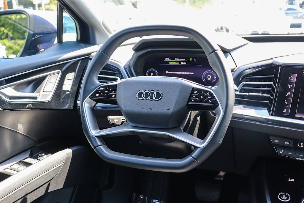 Thumbnail: 2023 Audi Q4 e-tron - 11