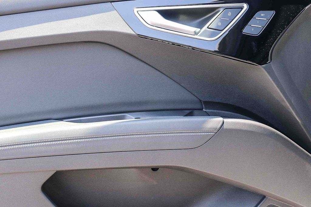 Thumbnail: 2023 Audi Q4 e-tron - 26