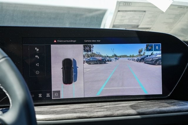 Thumbnail: 2025 Audi Q5 - 33