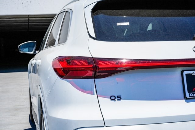 Thumbnail: 2025 Audi Q5 - 20