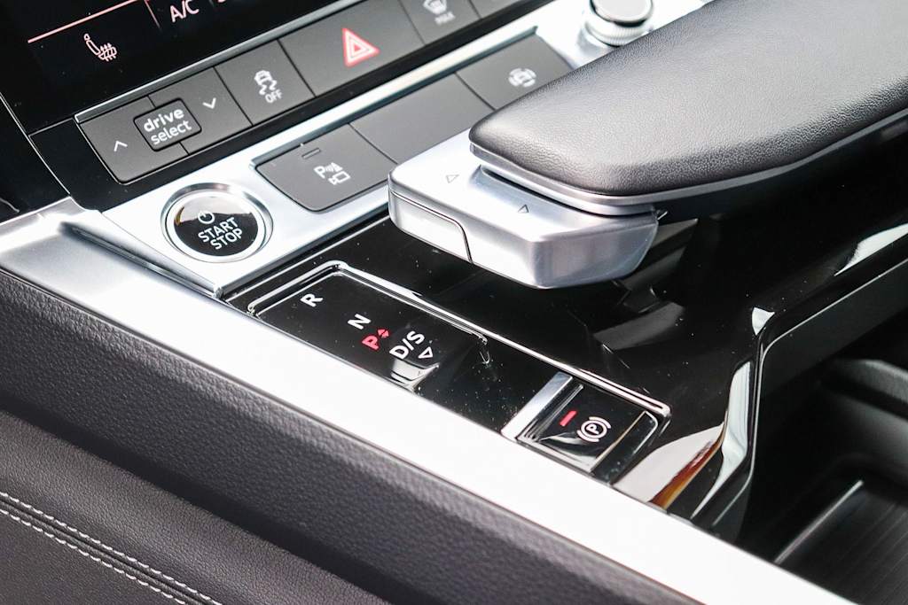 Thumbnail: 2024 Audi Q8 e-tron - 27